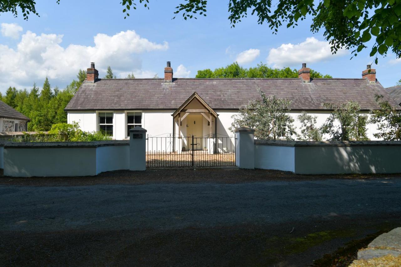 Luxury Croft Templepatrick Near Airport Rabbit And Hilton Hotel ภายนอก รูปภาพ