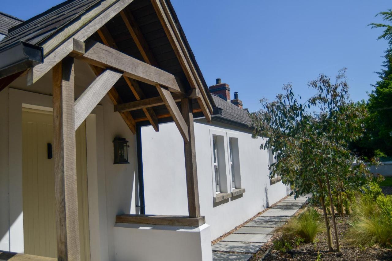 Luxury Croft Templepatrick Near Airport Rabbit And Hilton Hotel ภายนอก รูปภาพ